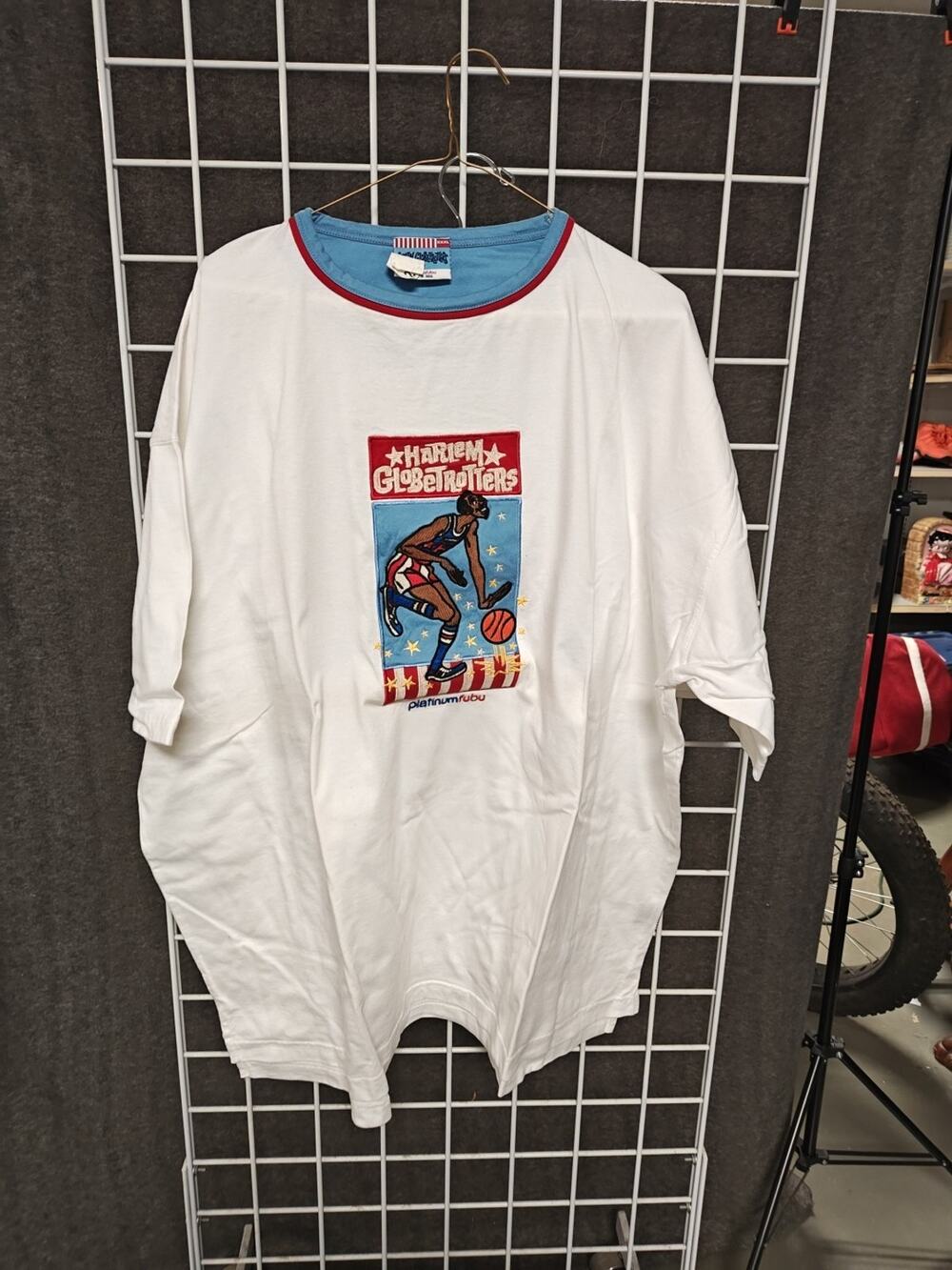 Harlem Globetrotters Platinum Fubu T-Shirt Men’s 3XL White/Blue